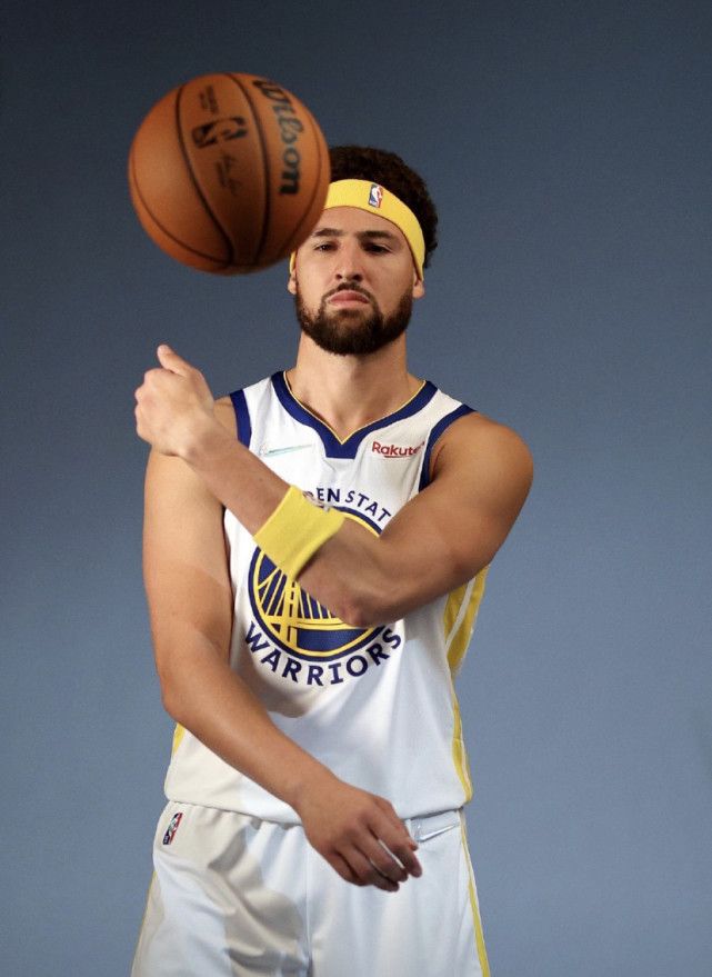 关于风云突变利物浦今夜单刀错失;NBA常规赛版图或变;质疑声仍在;年轻球员得到机会的信息 关于风云突变利物浦今夜单刀错失;NBA常规赛版图或变;质疑声仍在;年轻球员得到机会的信息